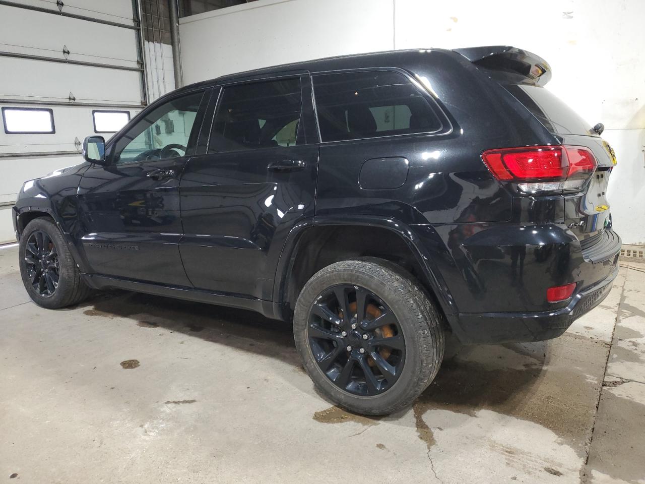 1C4RJFAG2LC273074 2020 Jeep Grand Cherokee Laredo