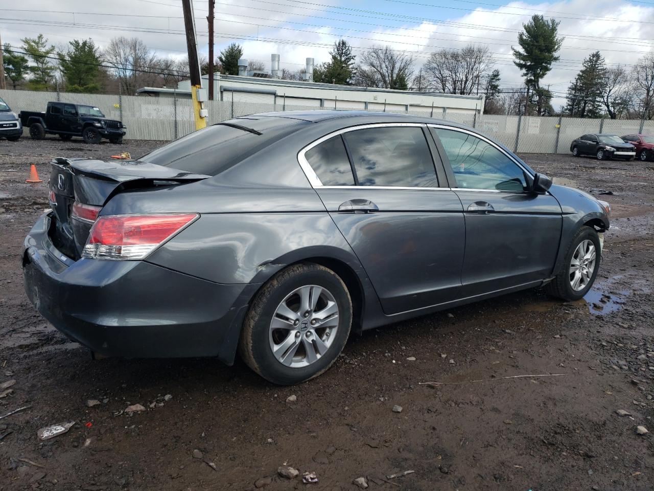 1HGCP2F48BA044700 2011 Honda Accord Lxp