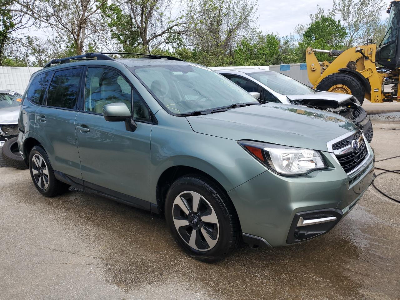 JF2SJAEC5HH801259 2017 Subaru Forester 2.5I Premium