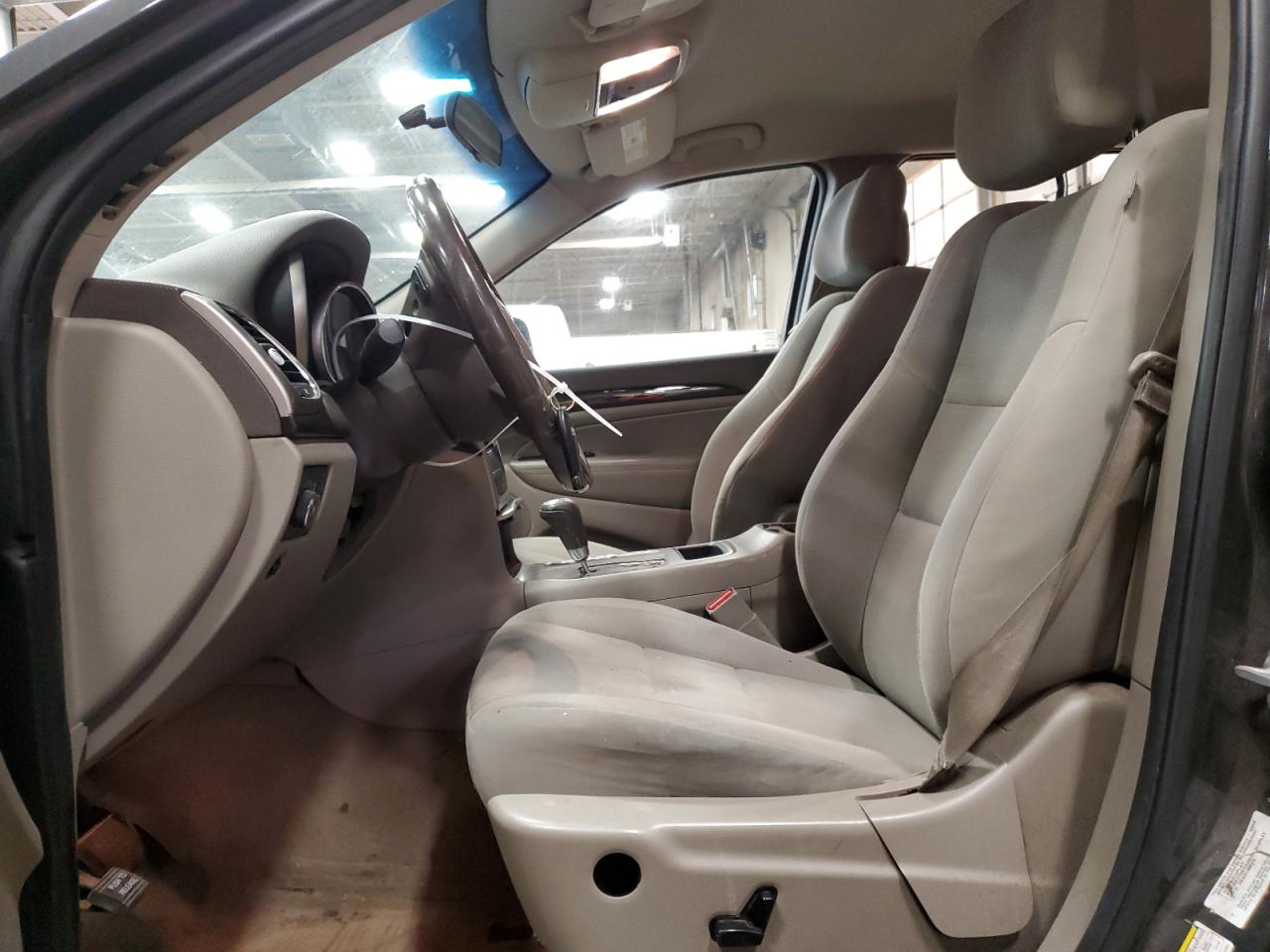 1J4RR4GG2BC614681 2011 Jeep Grand Cherokee Laredo