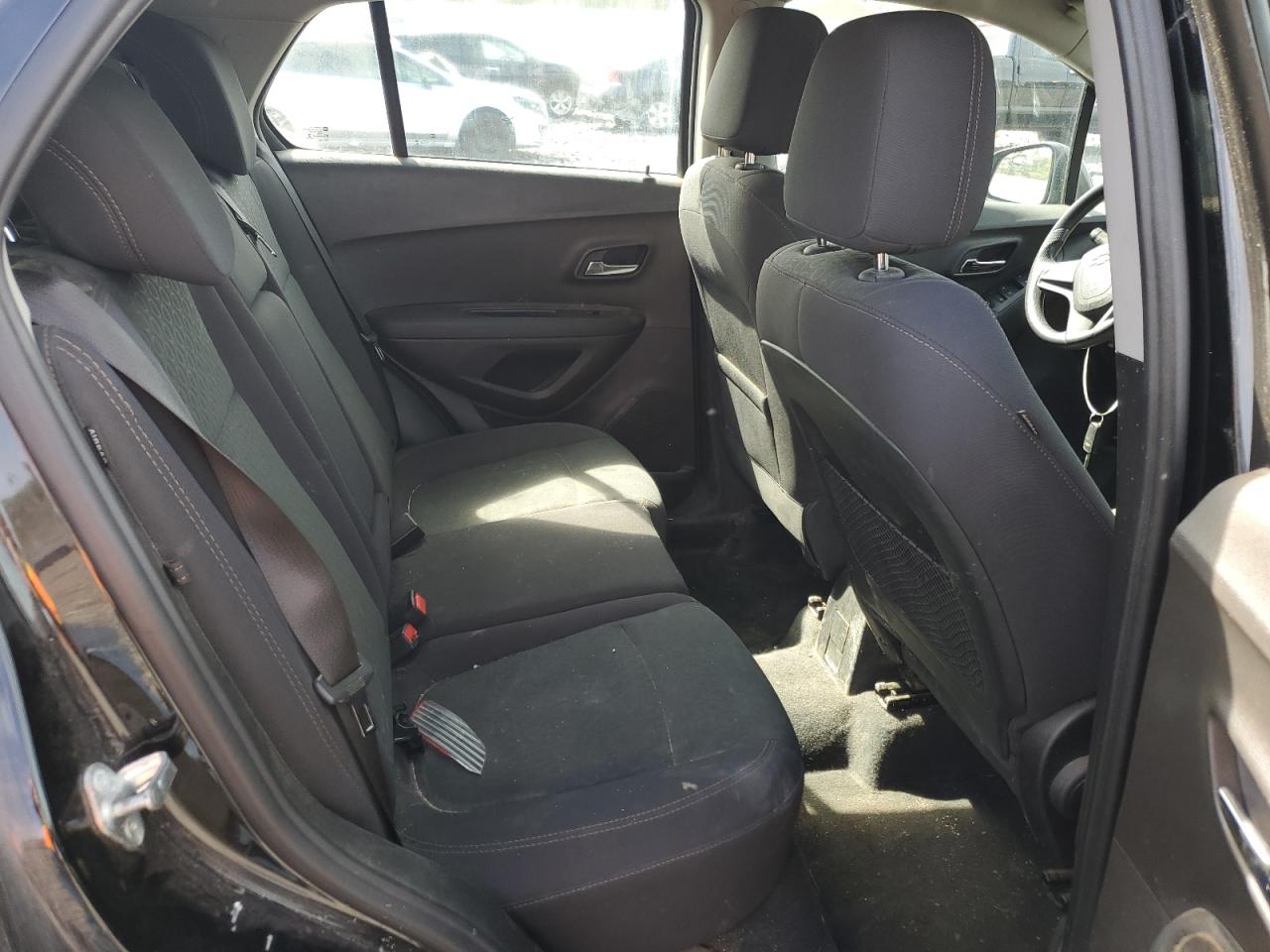 3GNCJNSBXHL155988 2017 Chevrolet Trax Ls