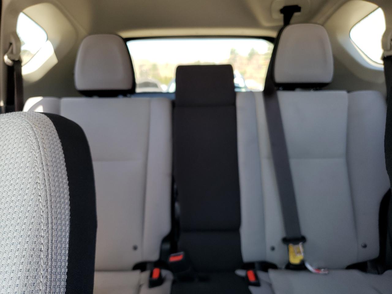 JTMRFREV7HJ139109 2017 Toyota Rav4 Xle