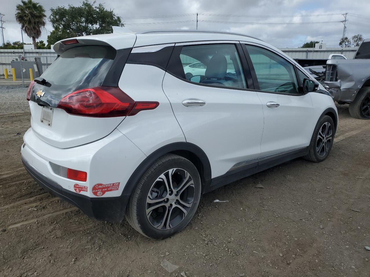 1G1FX6S04H4135999 2017 Chevrolet Bolt Ev Premier