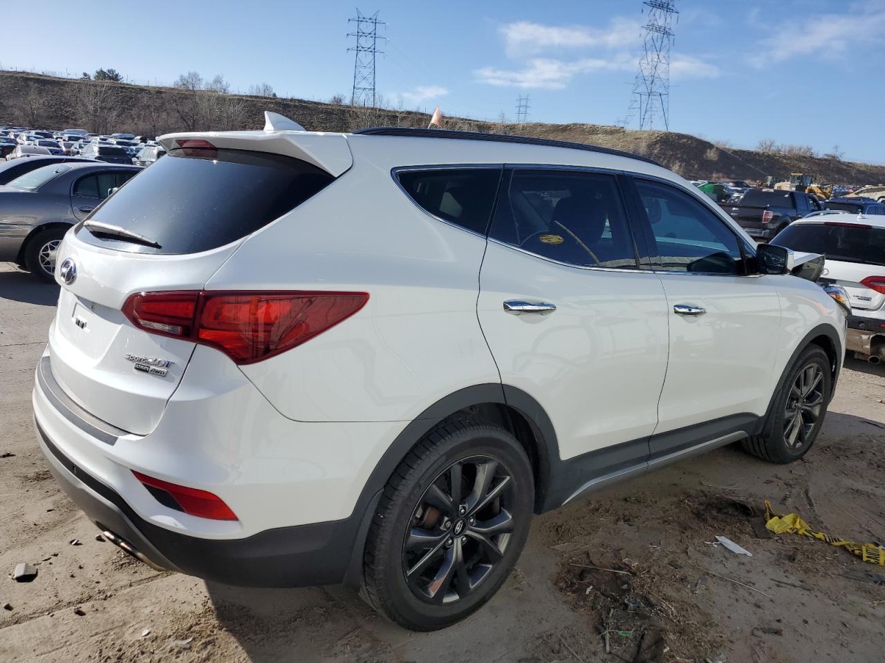 2017 Hyundai Santa Fe Sport vin: 5XYZWDLAXHG444316