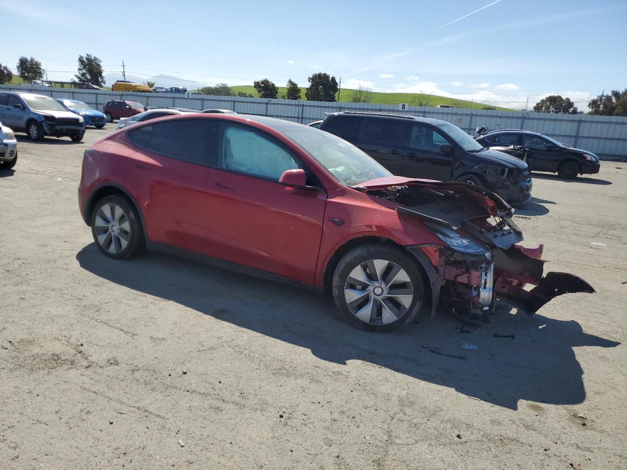 2021 Tesla Model Y vin: 5YJYGDEE1MF093872