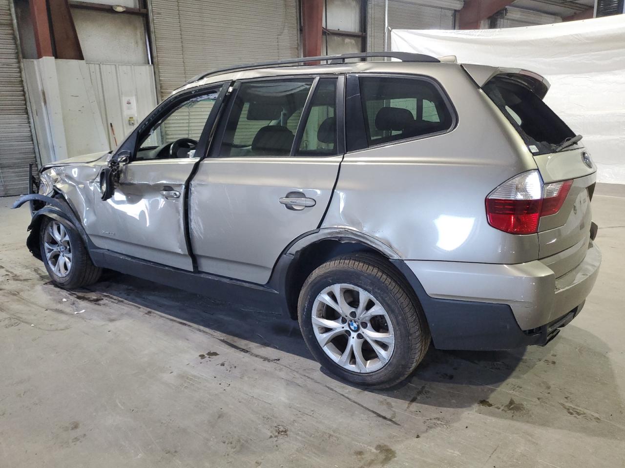 WBXPC9C4XAWJ37750 2010 BMW X3 xDrive30I