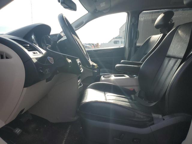 2015 Chrysler Town & Country - Image 7