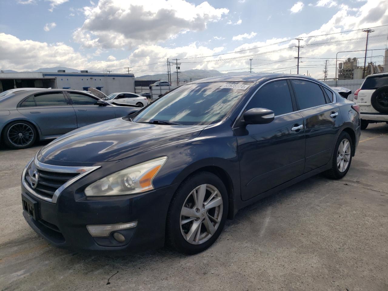 2014 Nissan Altima 2.5 vin: 1N4AL3AP7EC265857