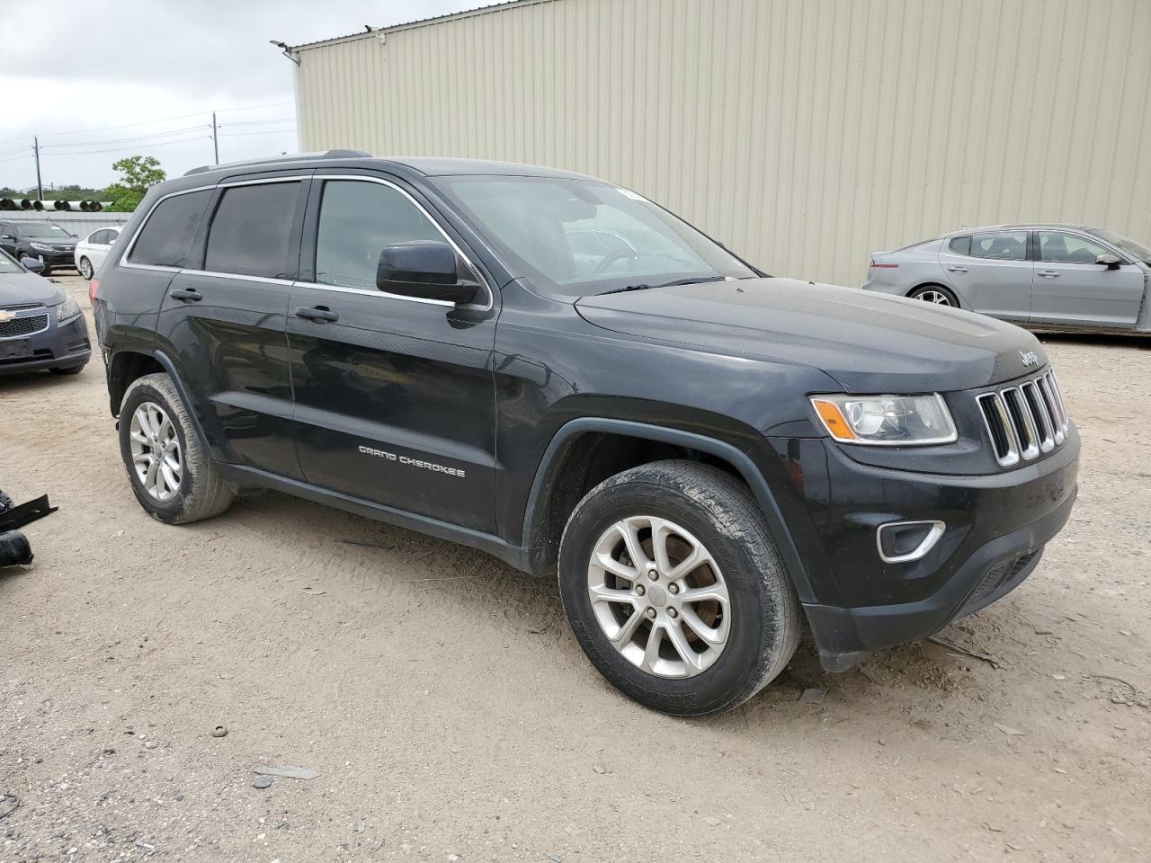 1C4RJEAG0EC424135 2014 Jeep Grand Cherokee Laredo