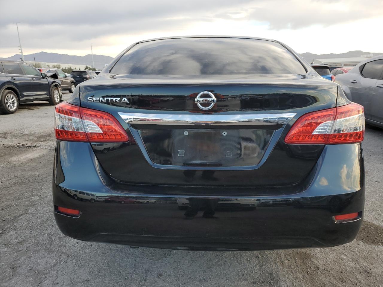 2015 Nissan Sentra S vin: 3N1AB7AP7FY285283