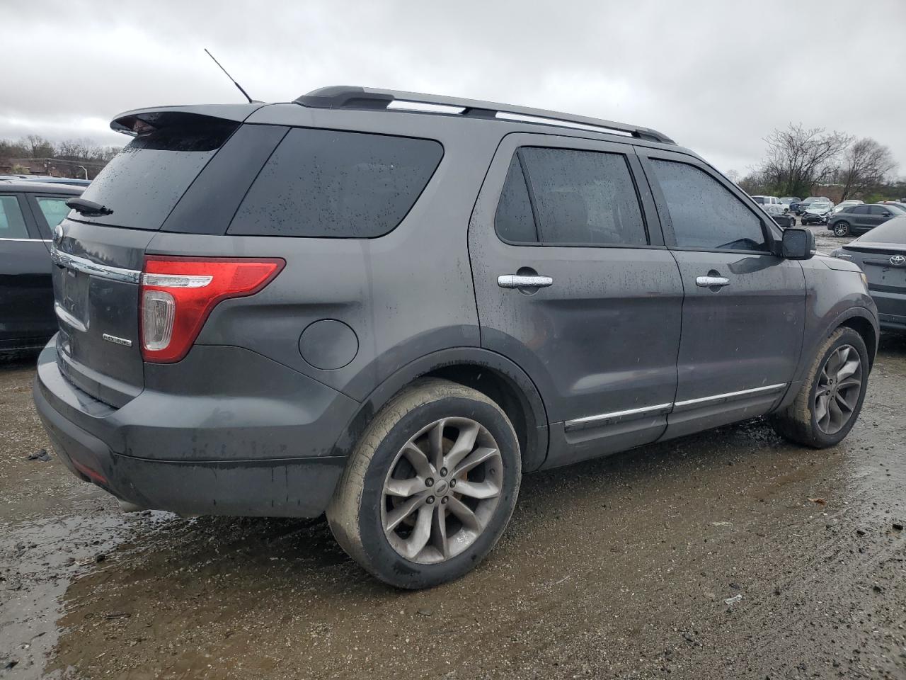FORD EXPLORER XLT