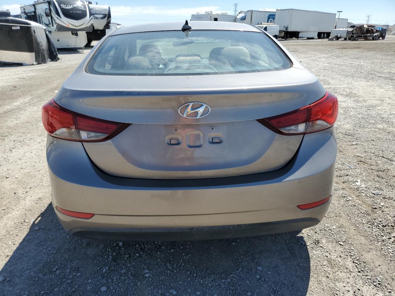 2016 Hyundai Elantra Se vin: 5NPDH4AE5GH724260