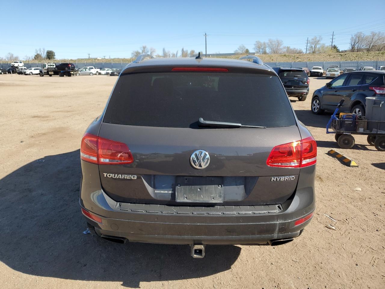 2012 Volkswagen Touareg Hybrid vin: WVGEG9BP9CD007716