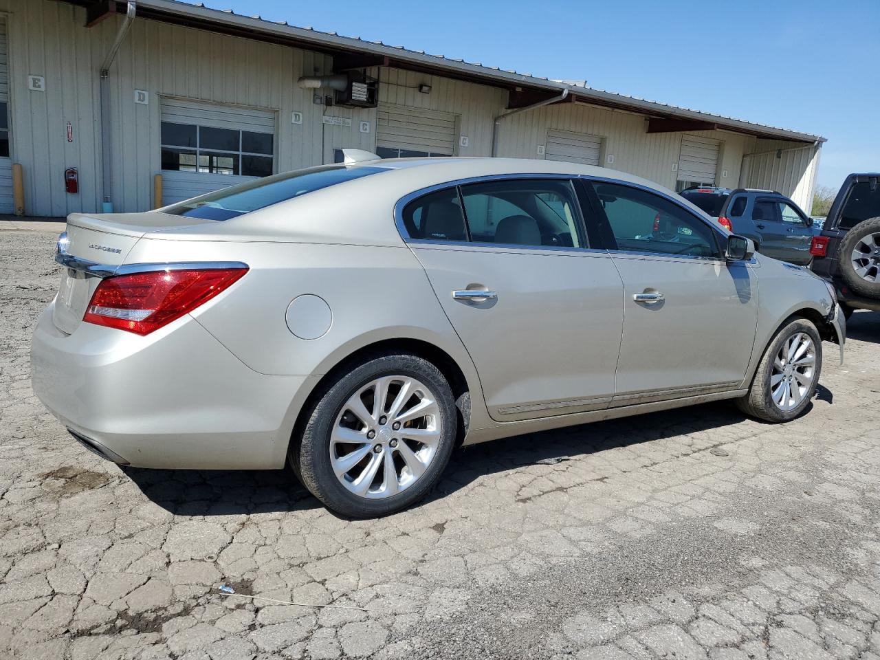 1G4GA5G31GF189446 2016 Buick Lacrosse