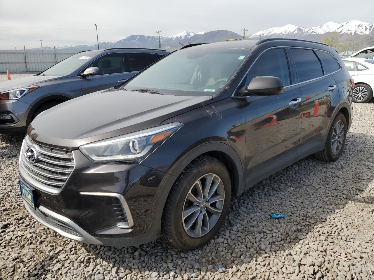 2017 Hyundai Santa Fe Se vin: KM8SMDHF4HU220111