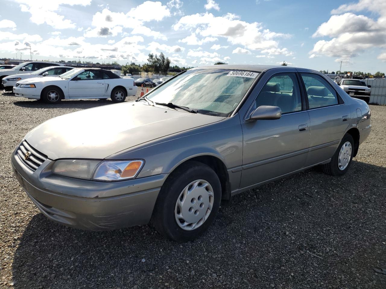 JT2BG22K7W0166693 1998 Toyota Camry Ce