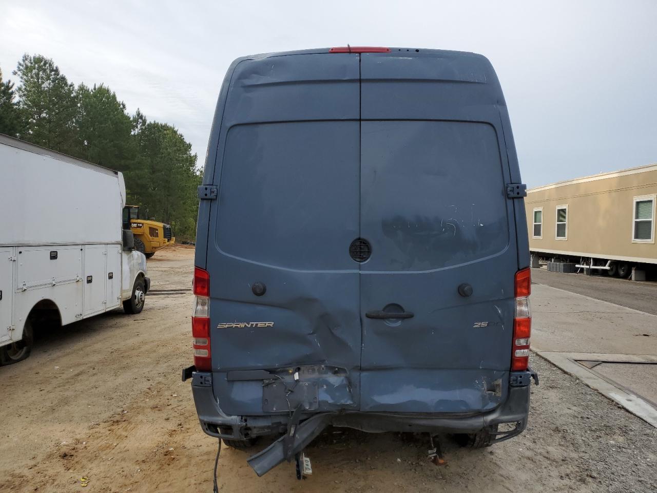 WD3PE7CD9JP631081 2018 Mercedes-Benz Sprinter 2500
