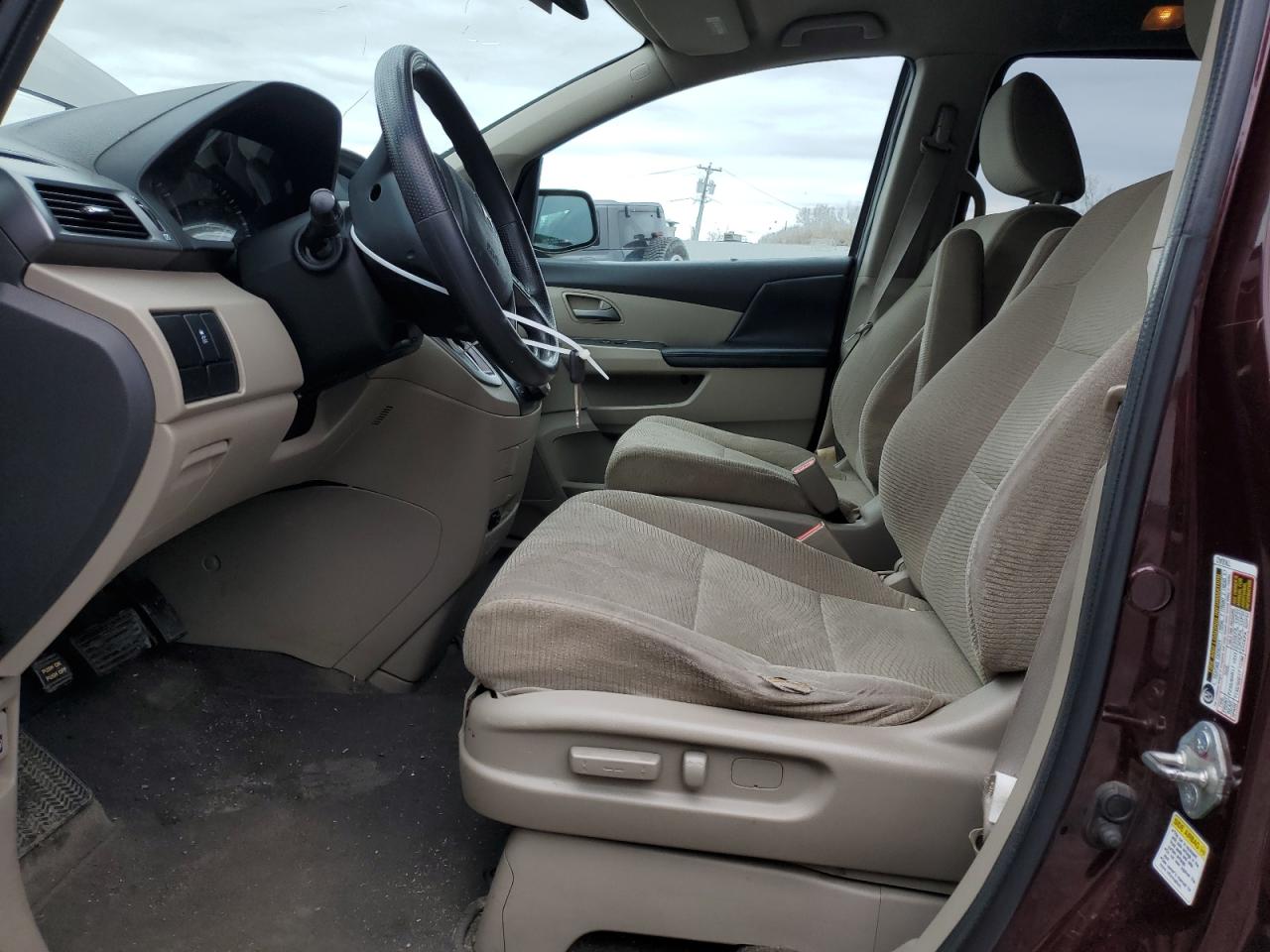 5FNRL5H28BB057942 2011 Honda Odyssey Lx