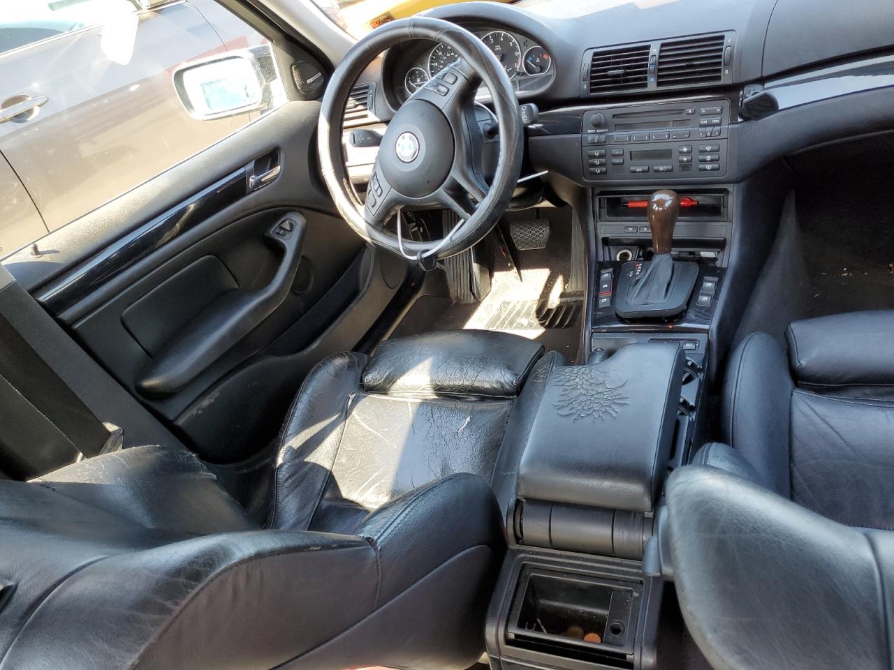 WBAEV53474KM34734 2004 BMW 330 I