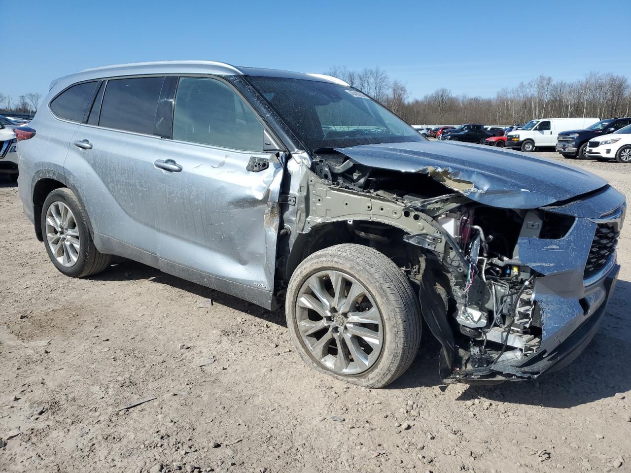 Lot #2925458445 2023 TOYOTA HIGHLANDER