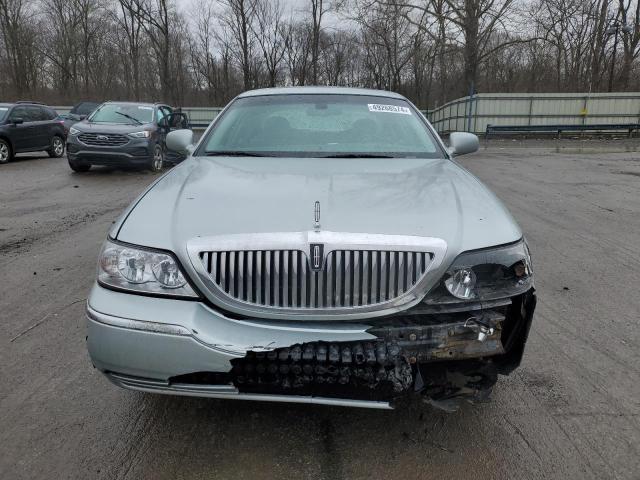 2007 Lincoln Town Car Signature Limited VIN: 1LNHM82V07Y618599 Lot: 49268574