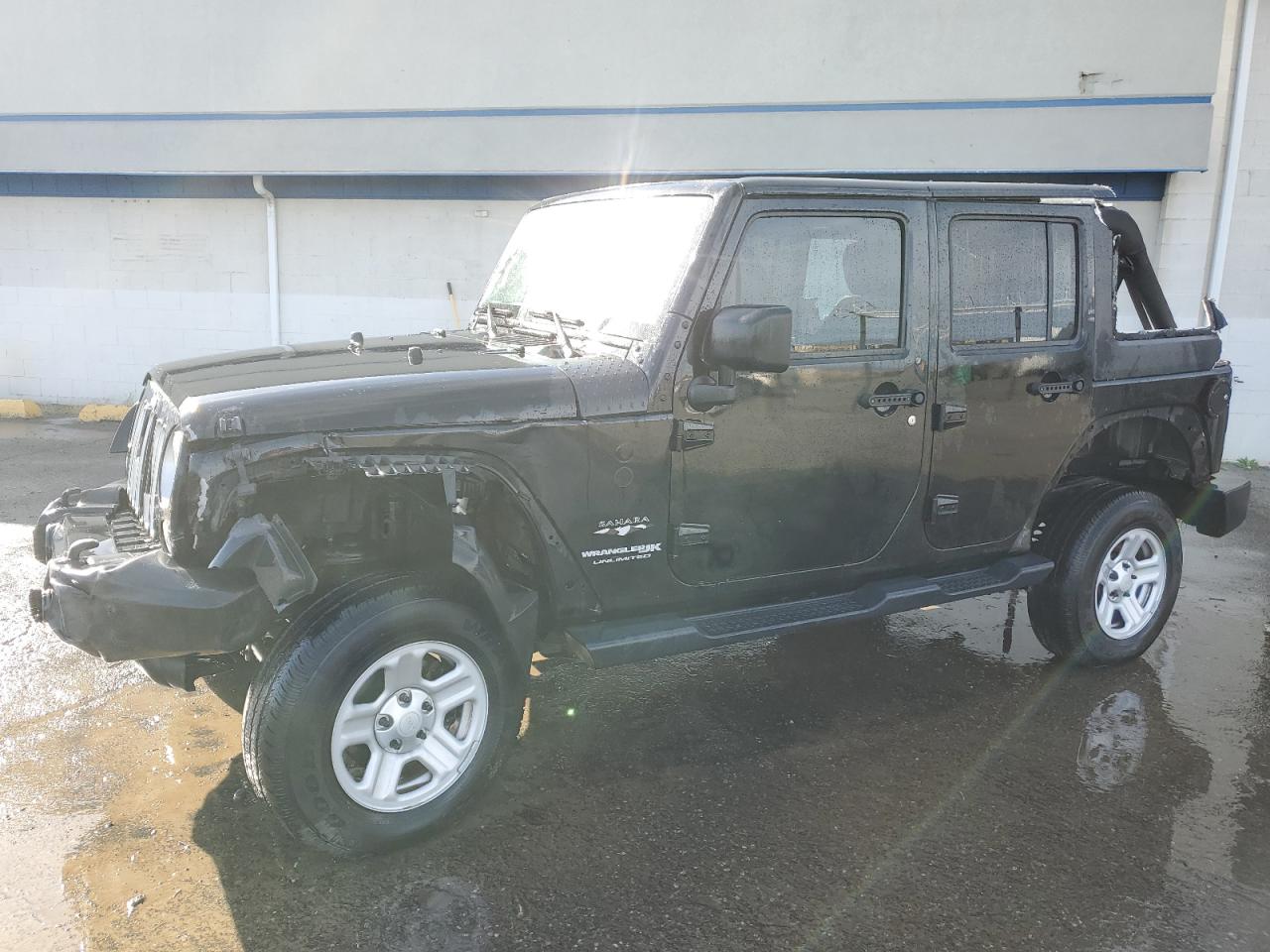 1C4HJWEG5JL894294 2018 Jeep Wrangler Unlimited Sahara