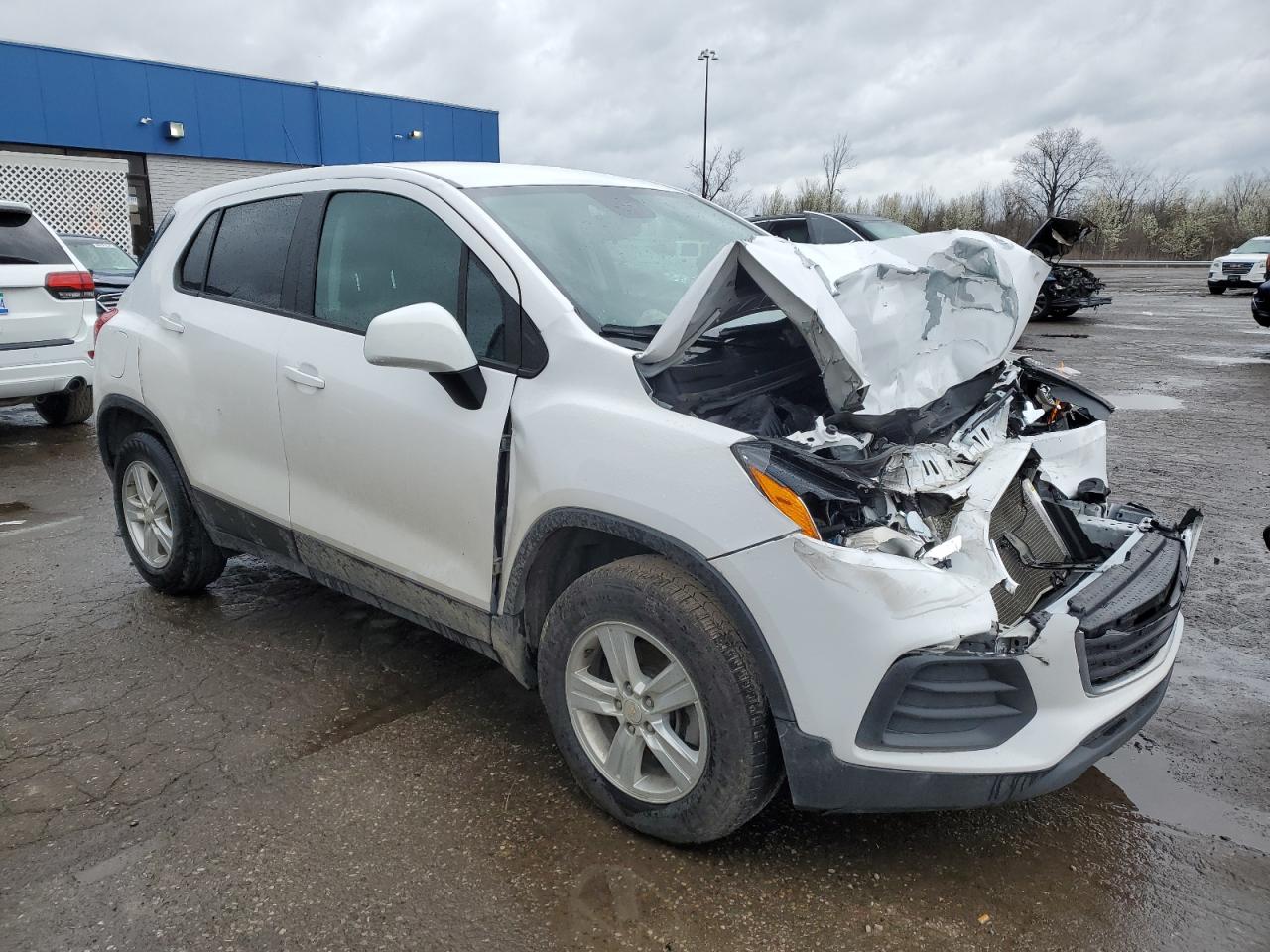 3GNCJNSB6LL161585 2020 Chevrolet Trax Ls