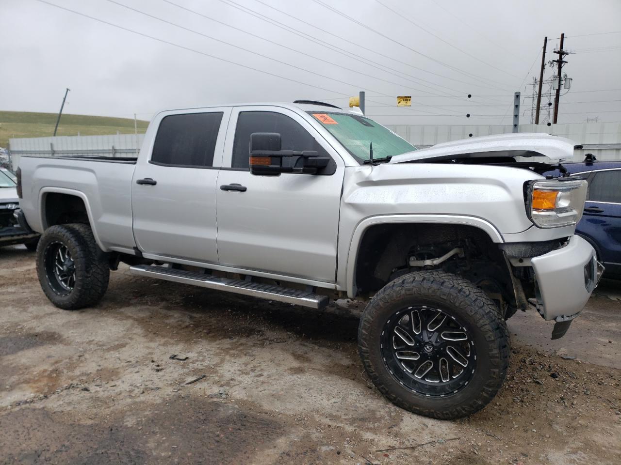 1GT12SEY8KF138183 2019 GMC Sierra K2500 Denali