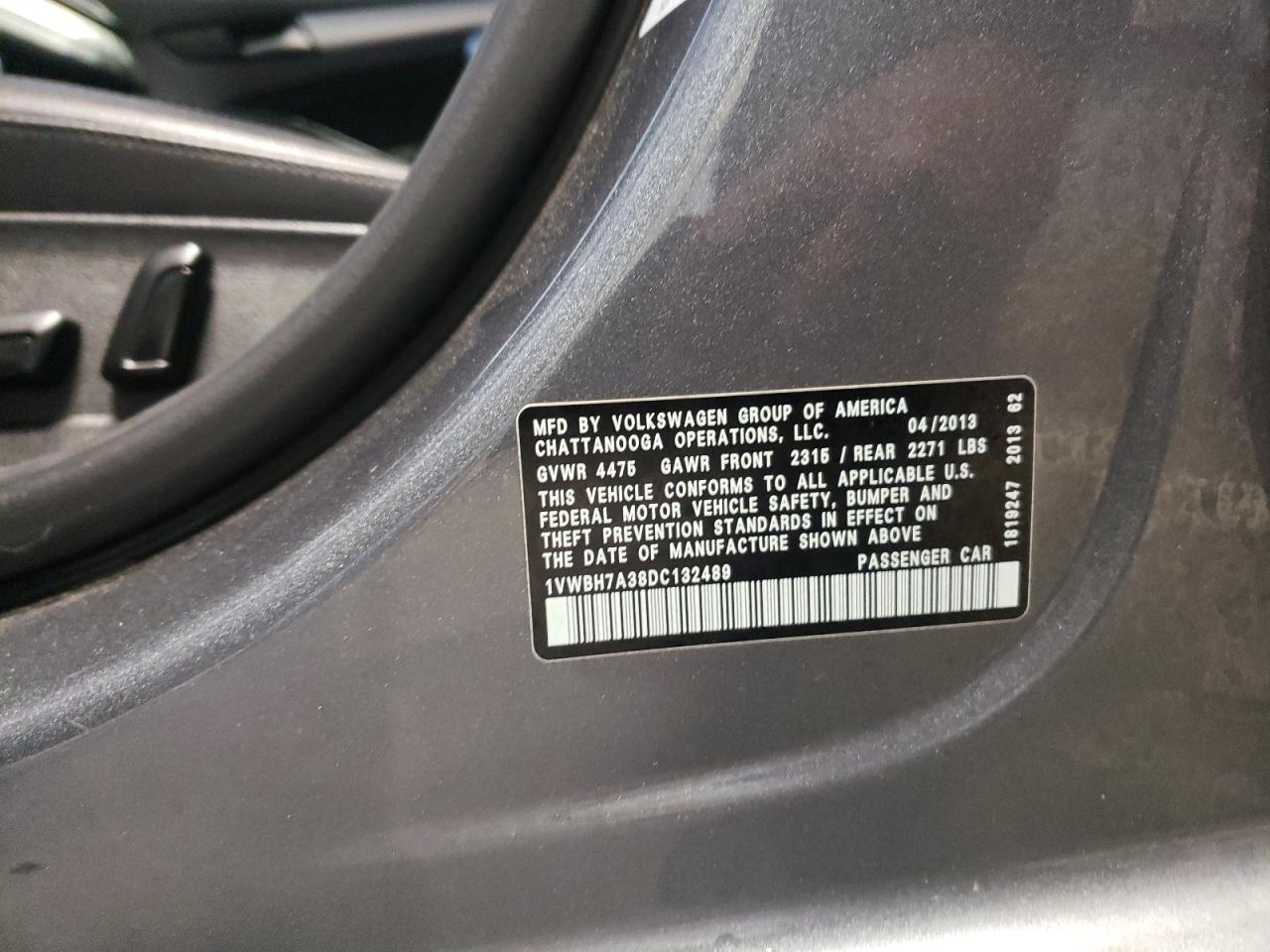 1VWBH7A38DC132489 2013 Volkswagen Passat Se