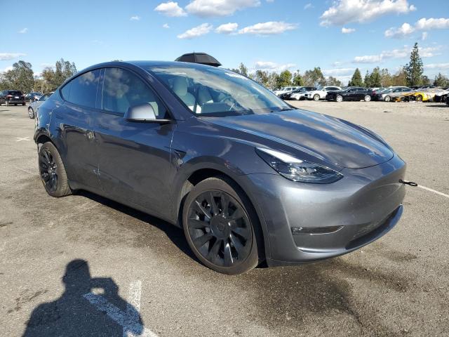 7SAYGDEE2PF748841 Tesla Model Y  4