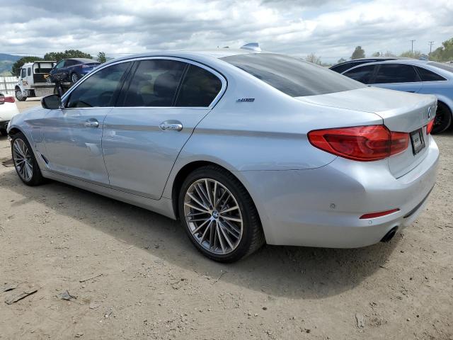 VIN WBAJB1C5XJB084164 2018 BMW 5 Series, 530XE no.2