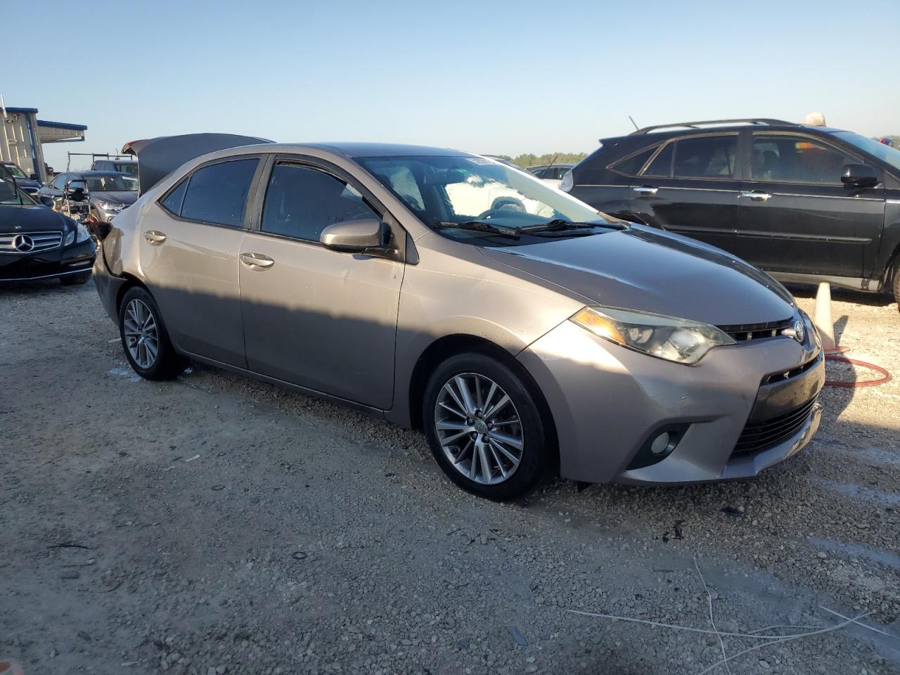 2015 Toyota Corolla L vin: 2T1BURHE5FC283480