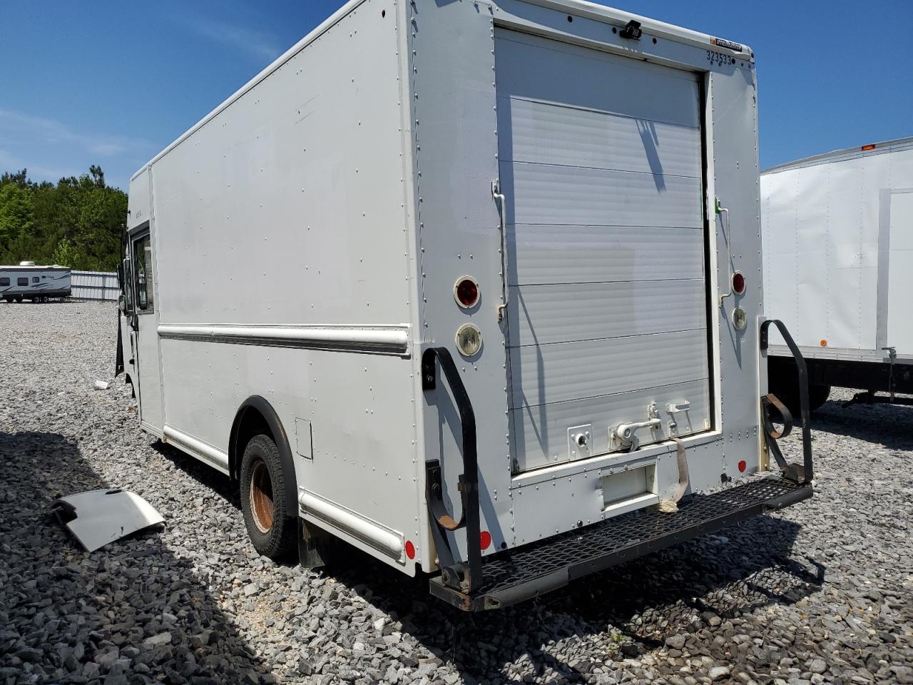 VIN: 1FC3E4KL3GDC30650 2016 FORD ALL Models