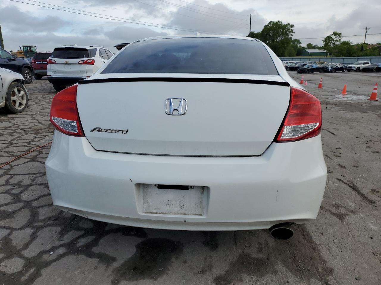 1HGCS1B83CA016015 2012 Honda Accord Exl