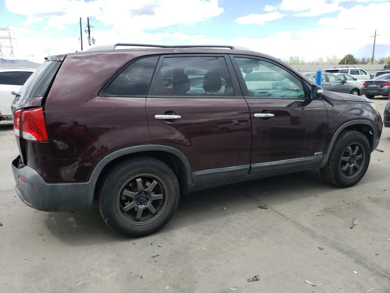 5XYKTDA17BG055010 2011 Kia Sorento Base