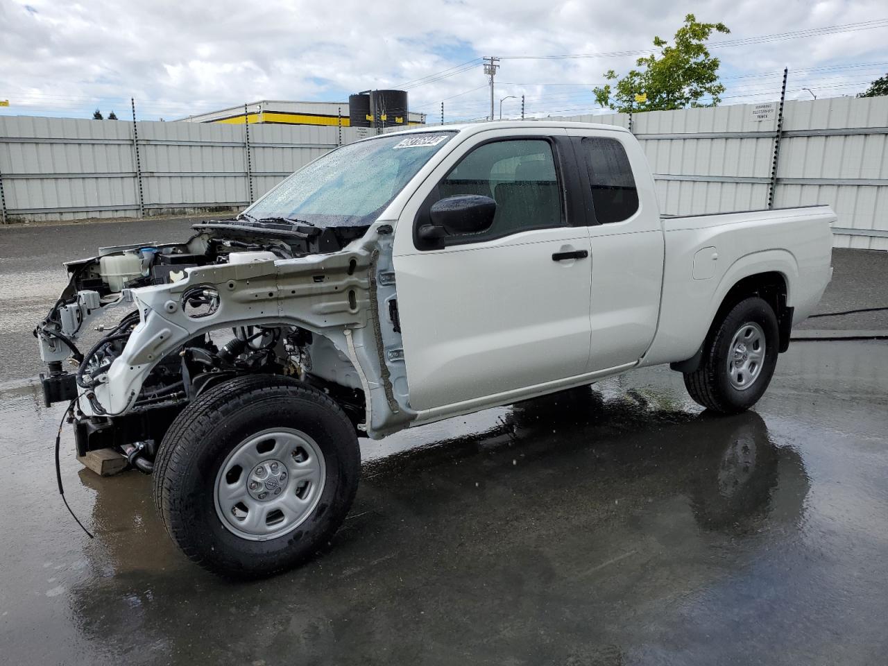 NISSAN FRONTIER S