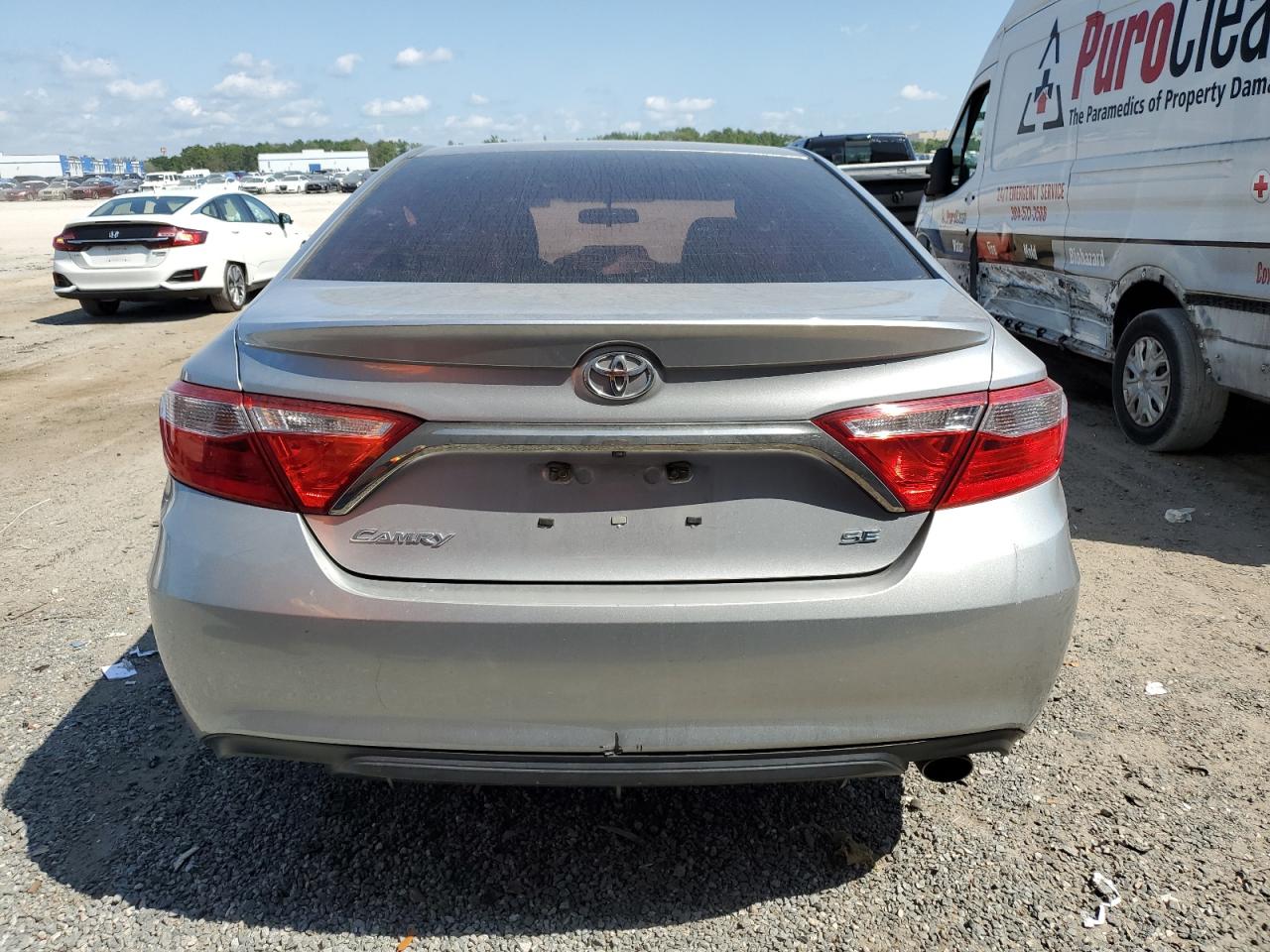 4T1BF1FK4GU231570 2016 Toyota Camry Le