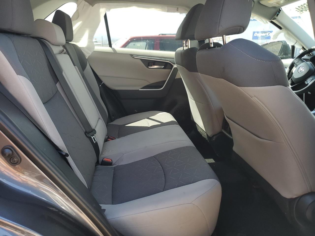 2T3P1RFV8MC213462 2021 Toyota Rav4 Xle