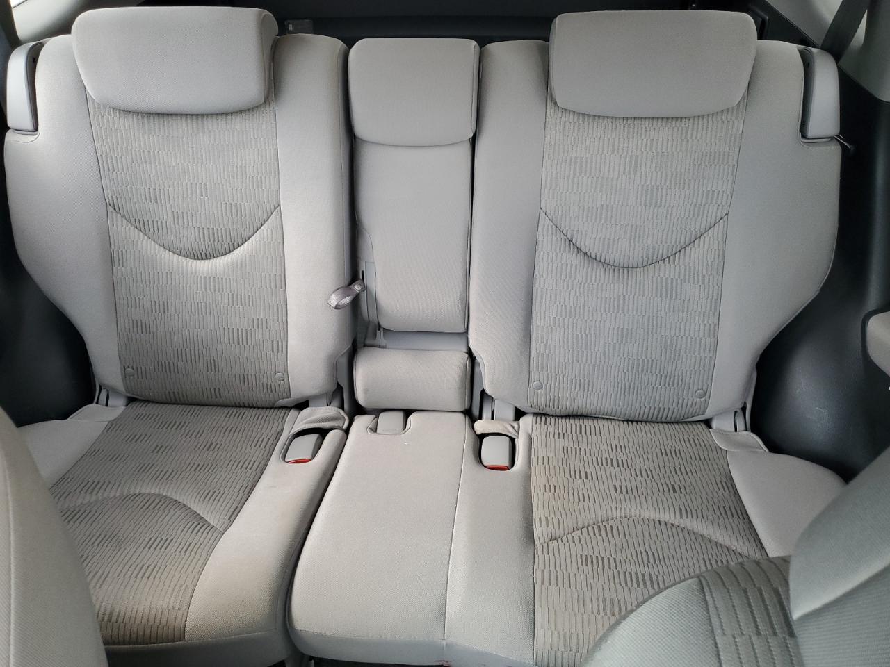 2T3ZF4DV2BW085151 2011 Toyota Rav4