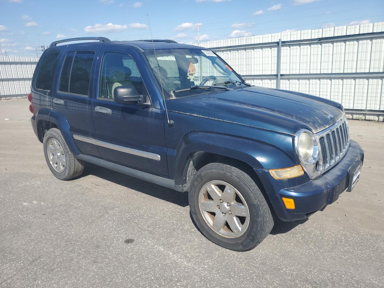 1J8GK58K35W517477 2005 Jeep Liberty Limited