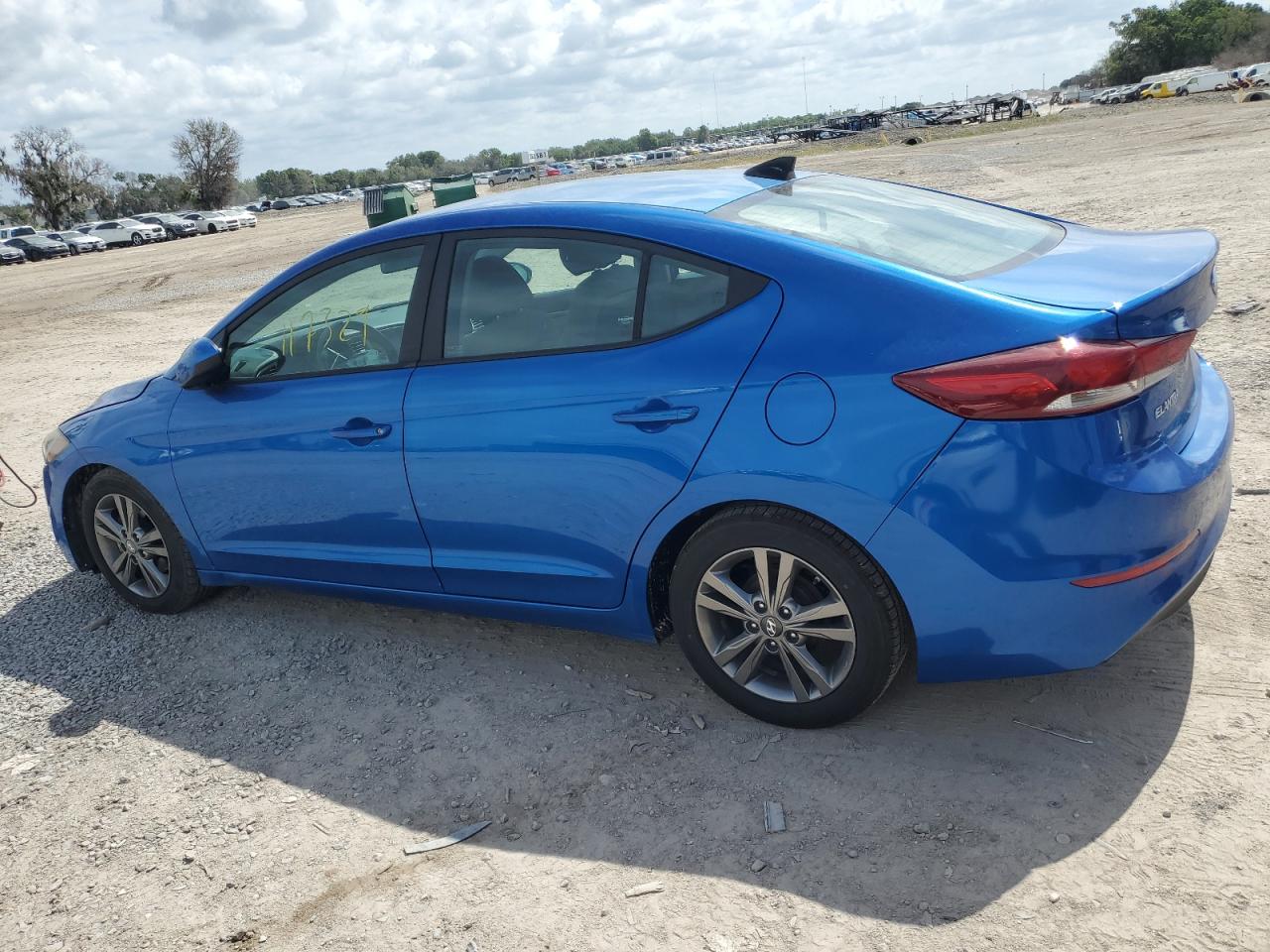 KMHD84LF8HU192611 2017 Hyundai Elantra Se