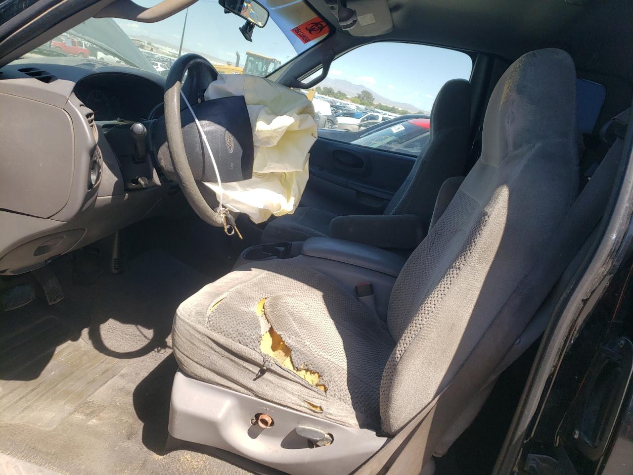 1FTRX18L6YNC15386 2000 Ford F150