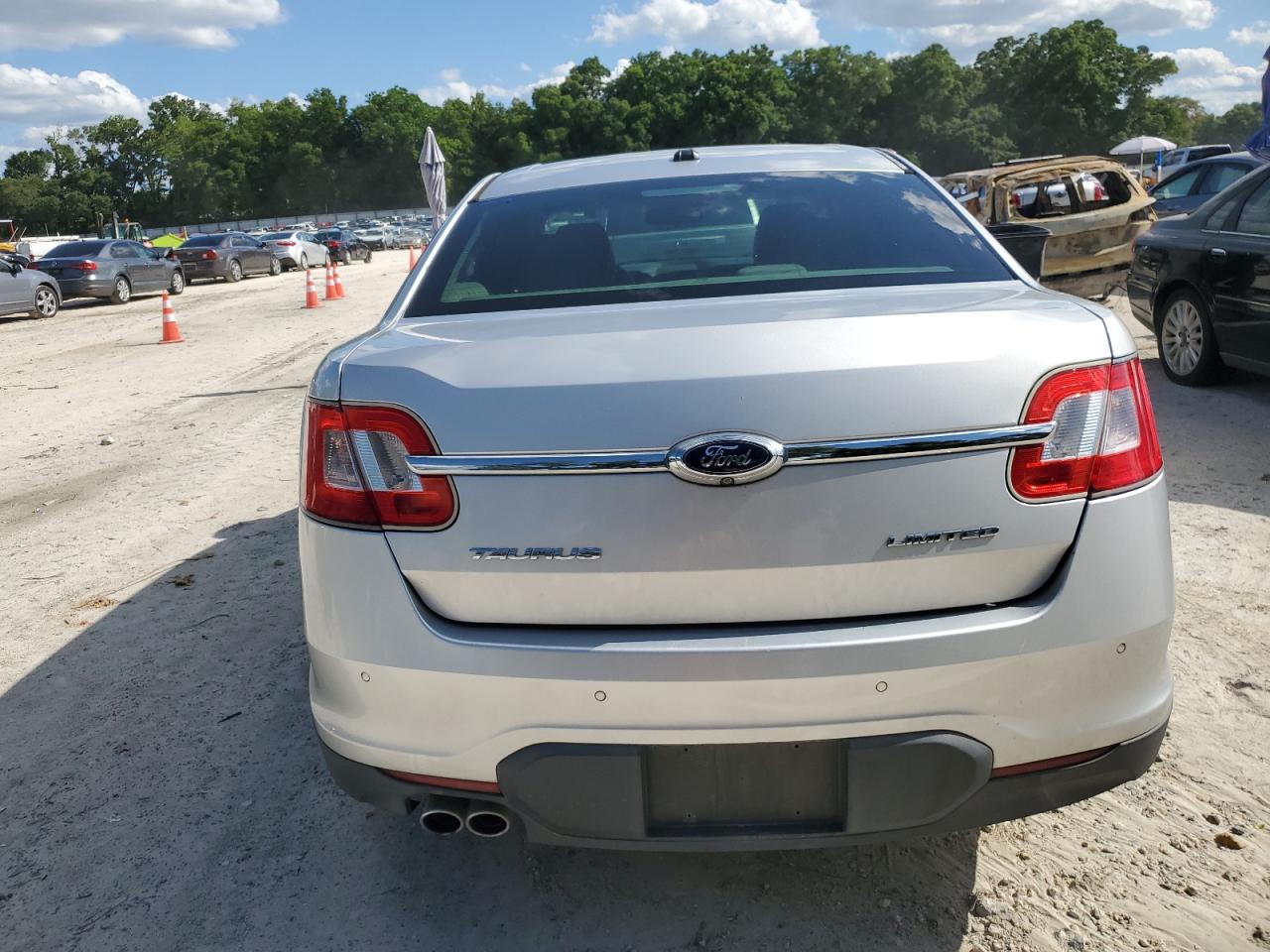 1FAHP2FW1CG129713 2012 Ford Taurus Limited