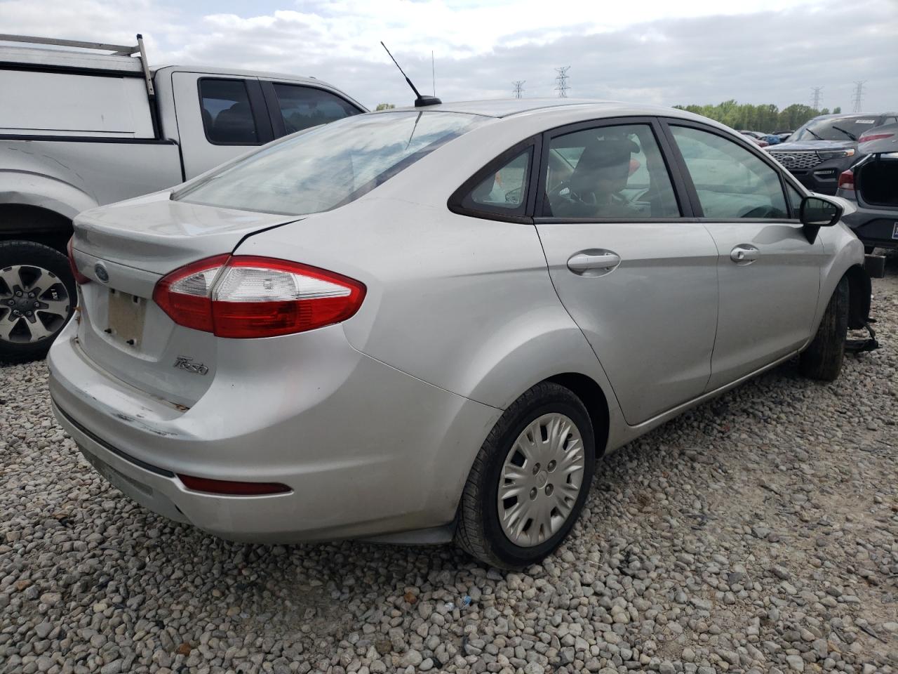 3FADP4AJ0FM100624 2015 Ford Fiesta S