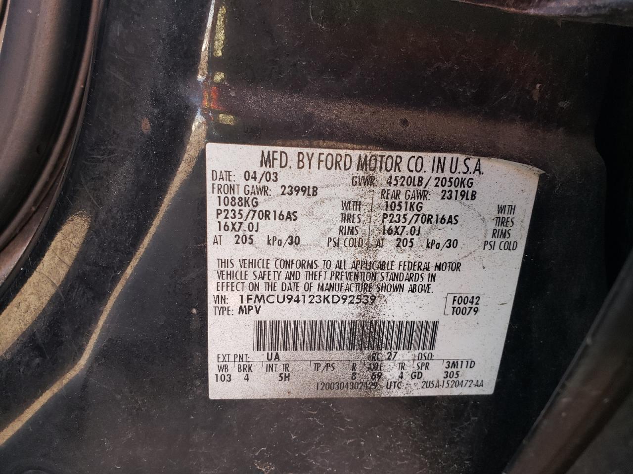 1FMCU94123KD92539 2003 Ford Escape Limited