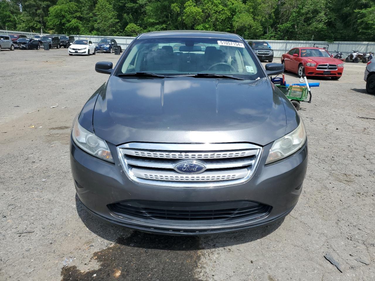 1FAHP2DW0BG170156 2011 Ford Taurus Se