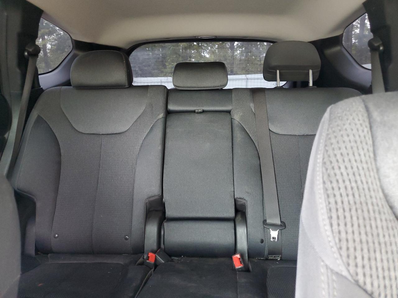 5NMS2CAD0KH115092 2019 Hyundai Santa Fe Se