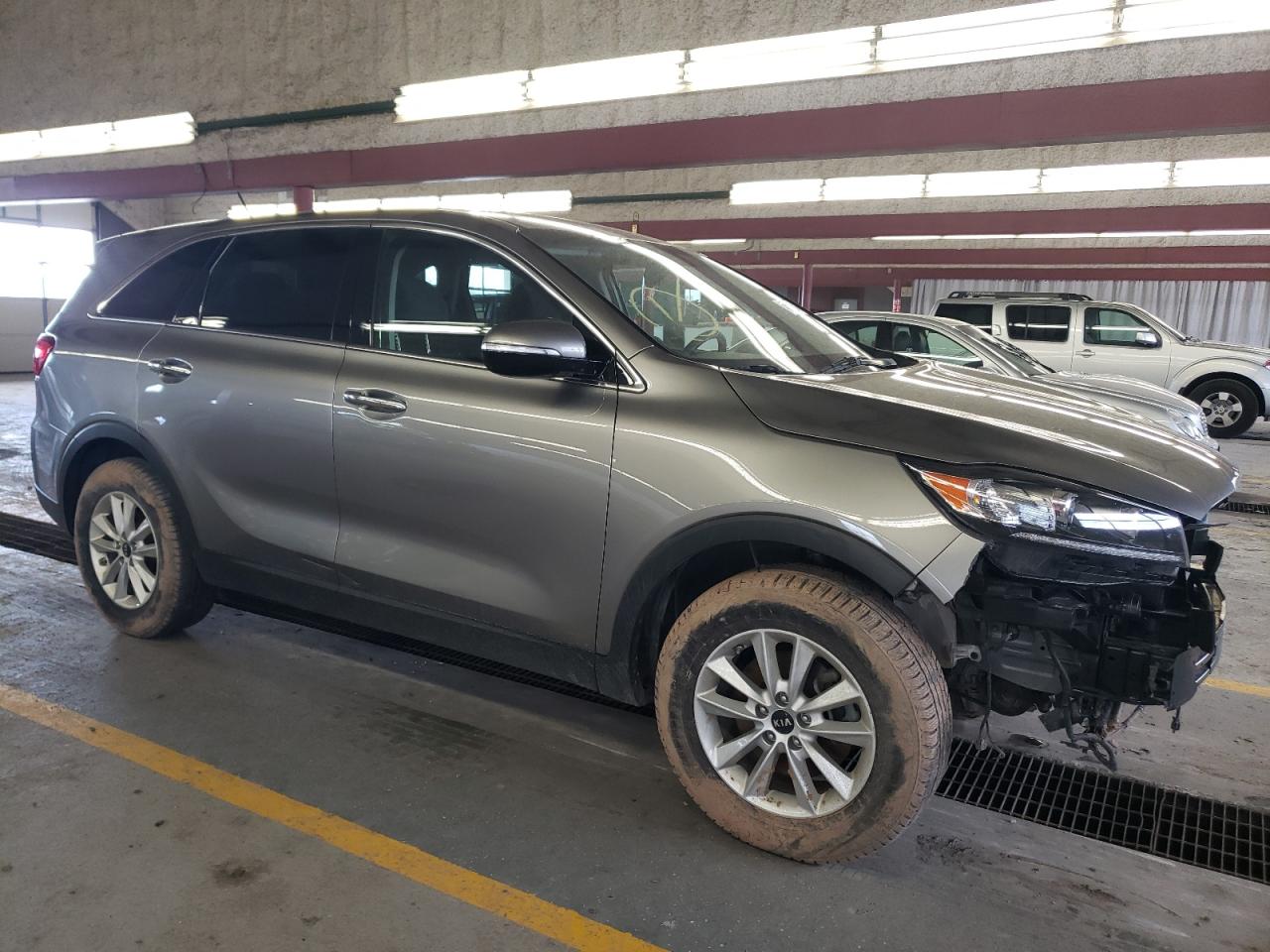 2019 Kia Sorento L vin: 5XYPG4A33KG473219