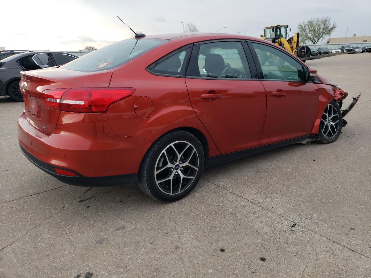 1FADP3H27JL294569 2018 Ford Focus Sel