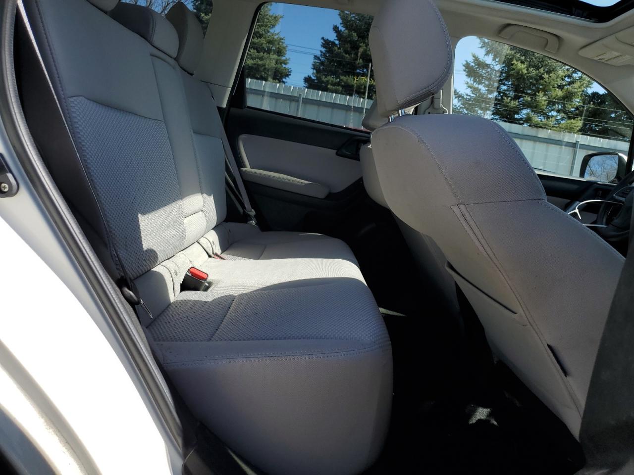 JF2SJADC5GH402951 2016 Subaru Forester 2.5I Premium